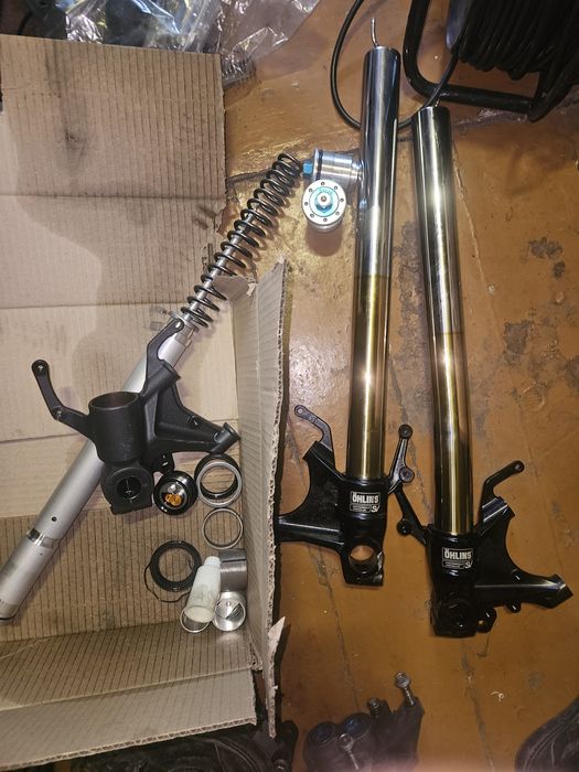 Ямаха р1.р6.мт 10. Yamaha r1.r6.mt 10 Запчасти вилки