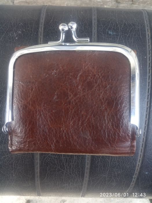 Кожаный кошелек CHANEL