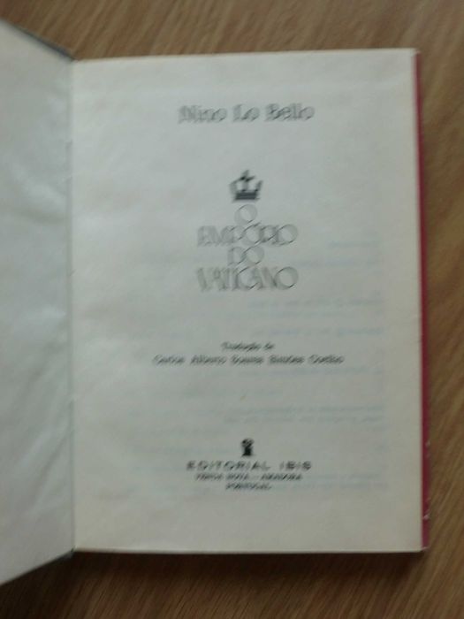 O Empório do Vaticano de Nino Lo Bello