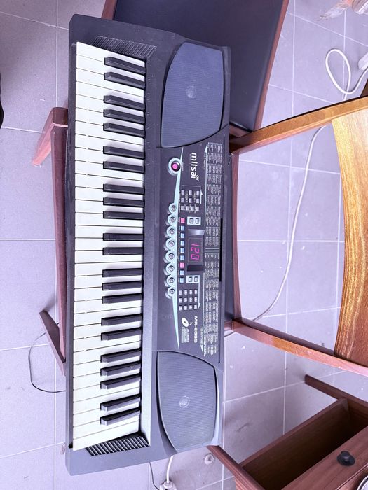 Teclado Mitsai MK-2083 – Como nova, com caixa original