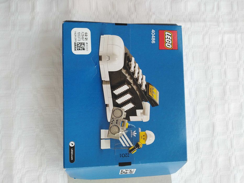 APENAS a Caixa Vazia Lego Set 40486 Adidas