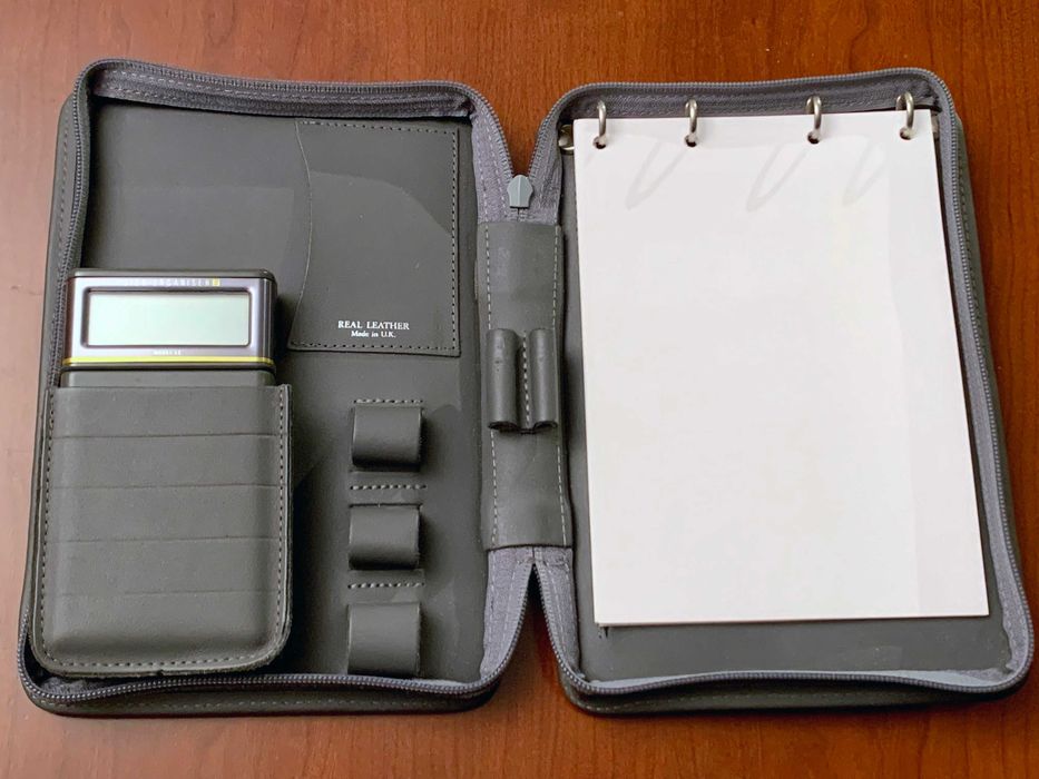 PSION - Advanced Personal Organizer and Hand-Held Computer