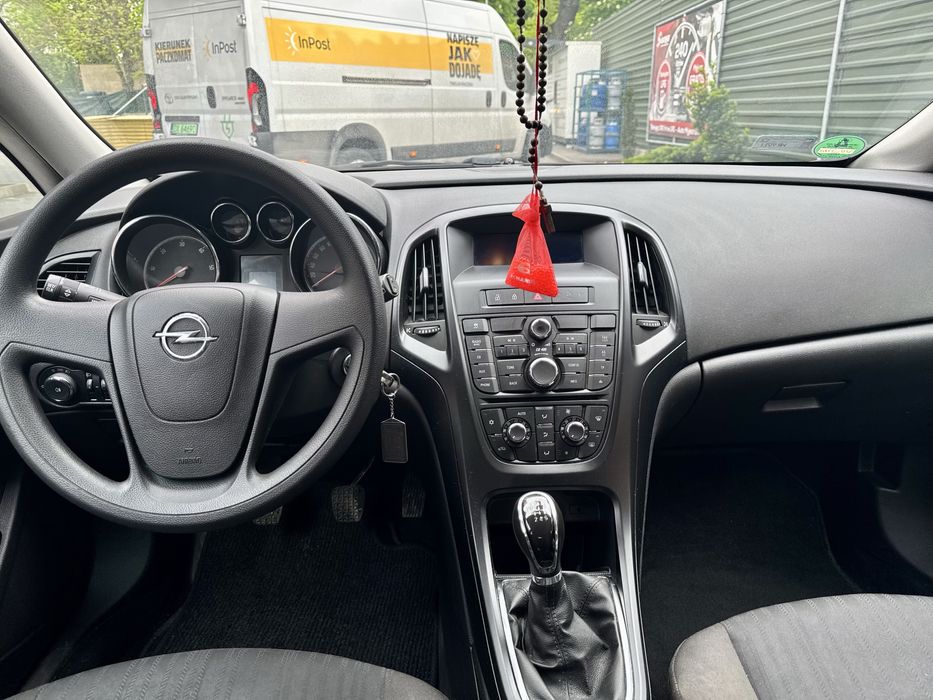 Opel Astra J 1.7 CDTI 2011r Kombi