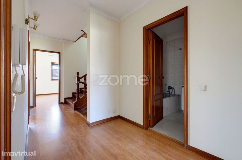 Moradia T4 / T5 com Garagem | Quinta das Rosas, Vilar do Paraíso