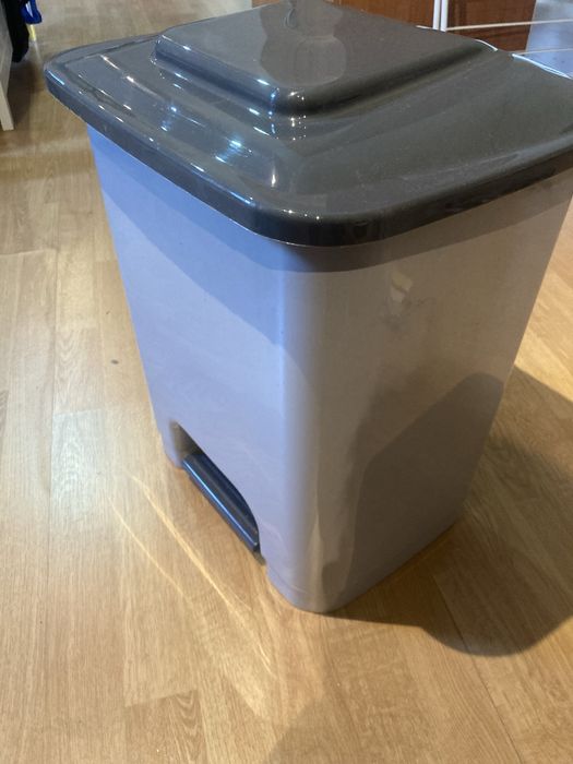 Balde do lixo com pedal