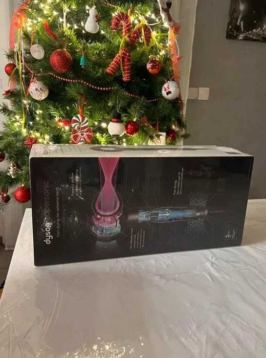 Nowa Stan idealny suszarka do włosów dyson HD08