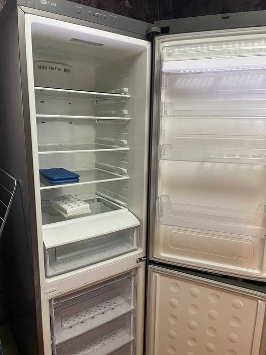 Холодильник Samsung RL48RLBMG NoFrost