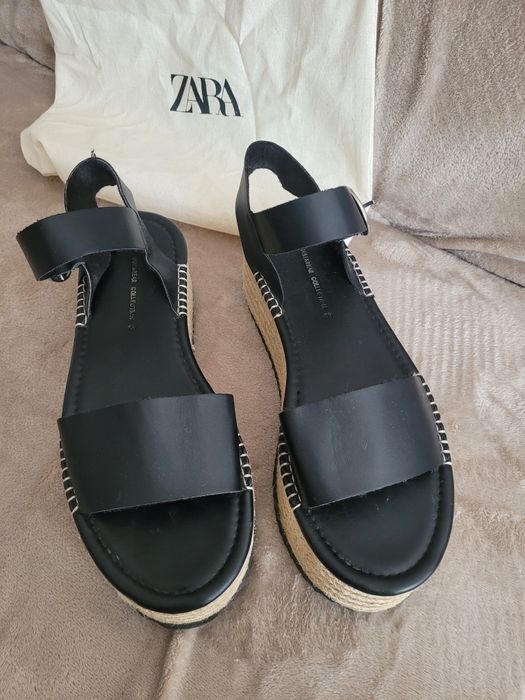 Sandałki na platformie