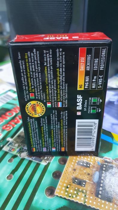 HG 30 VHS C Cassette64552273924482121