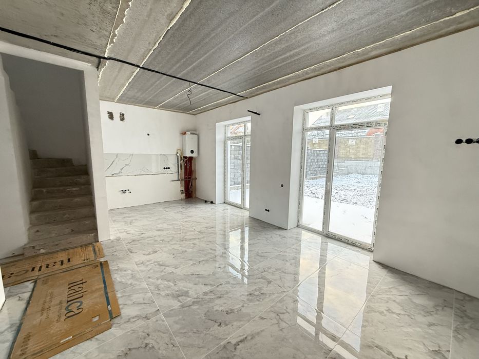 Котедж На Щасливому! Опалення! Підключені мережі!