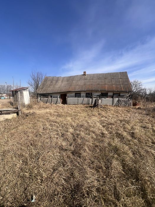 Земельна ділянка в с. Дубовець з призначенням під будівництво