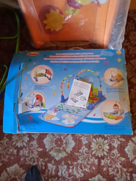 Все для новорожденого ребенка , игрушка,качелька,пеленальный столик,игрушки разные