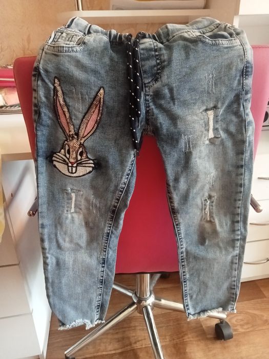 Джинсы на девочку 5-6 лет