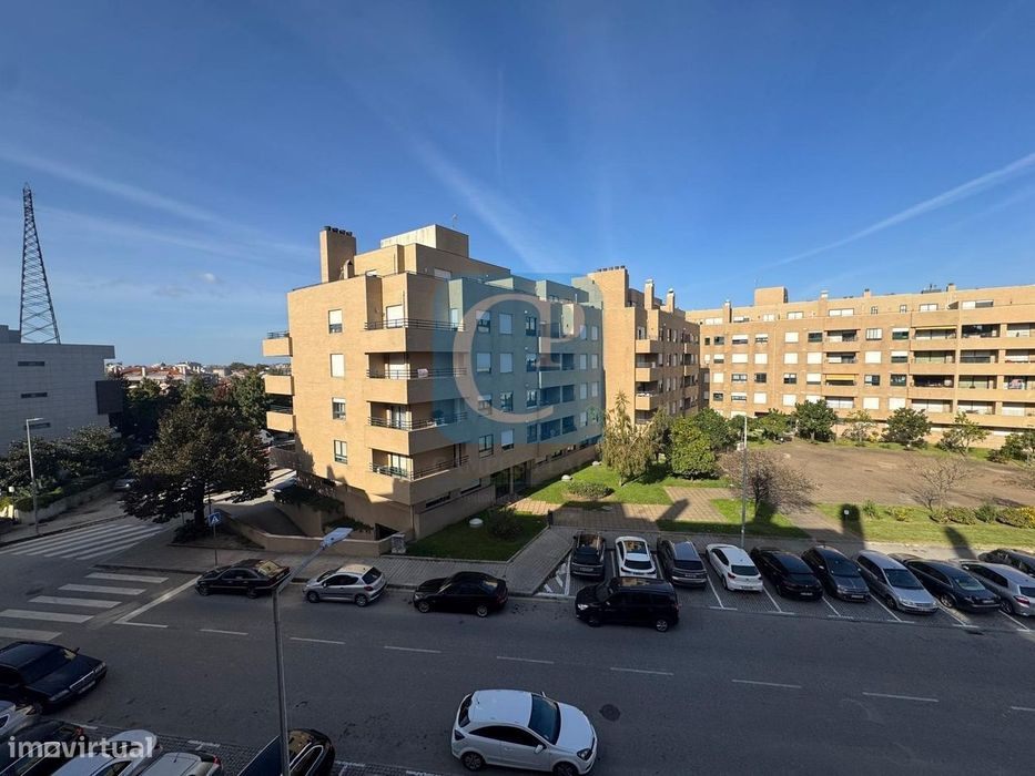 Apartamento T1Kit semi mobilado em Paranhos, Porto