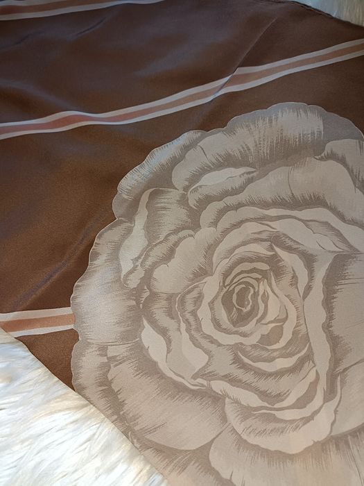 Chusta jedwab Manolo Borromeo