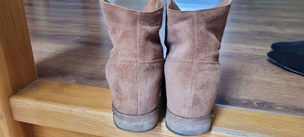 Zamszowe botki  Badura