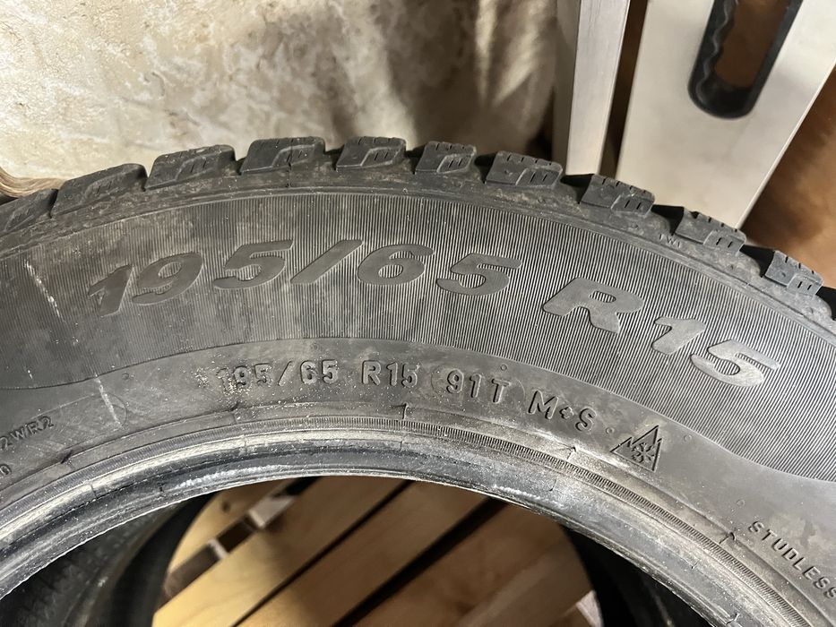 Шини Pirelli Cinturato 195/65 R15 зима