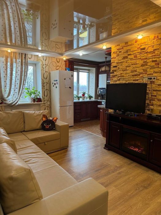 VIP ‼️ЦентрЛучшие теплые  кв в Изюме посуточноSmartTV
