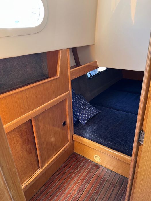 Zamienie  na camper / houseboot lub sprzedam łódź