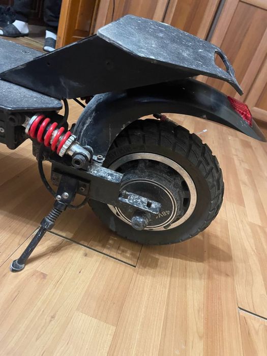 Електросамокат Tesla 2600