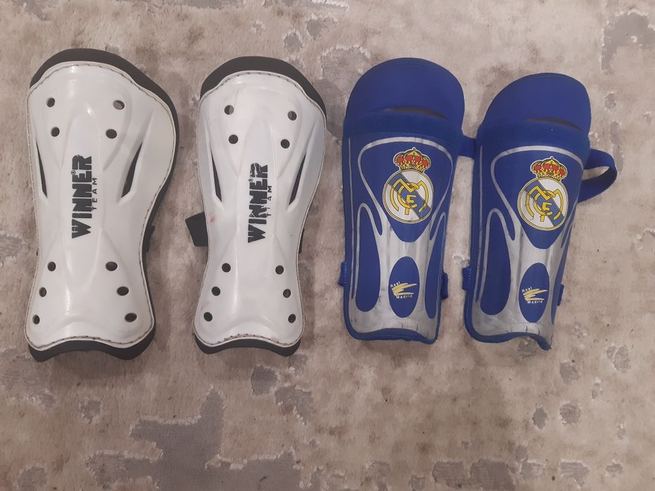 Щитки  футбольні