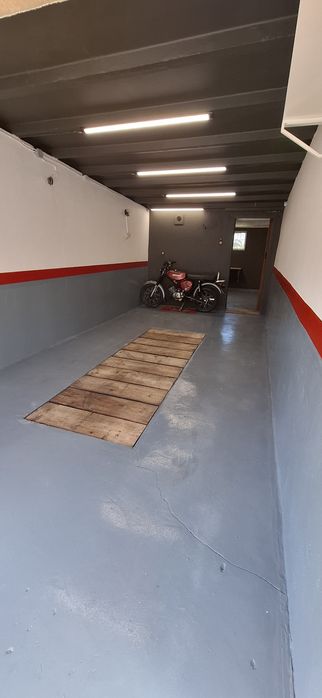 Garaż . Do wynajęcia garaż 28 m²