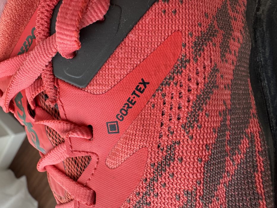 Hoka Speedgoat 5 Goretex