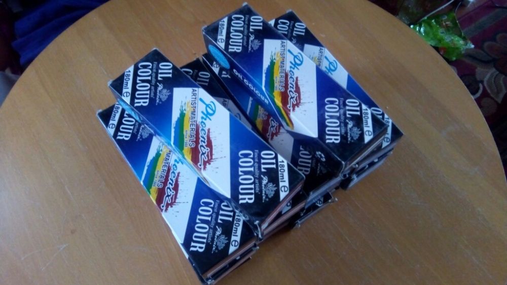 Олійна фарба. Phoenix. 180ml. Масляна. Дешево. Червона і синя