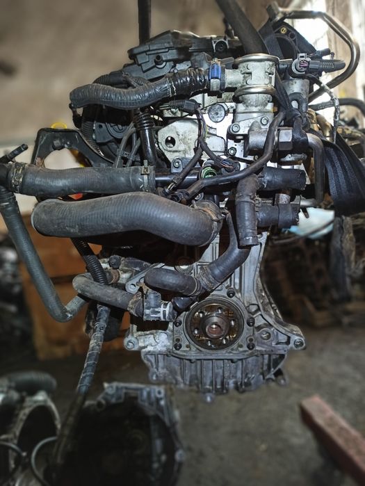 Двигун мотор двигатель AVU 1.6 mpi Skoda Octavia Tour VW Golf 4 Seat