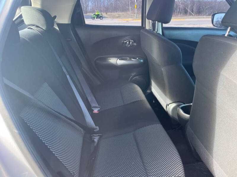 2017 Nissan JUKE S