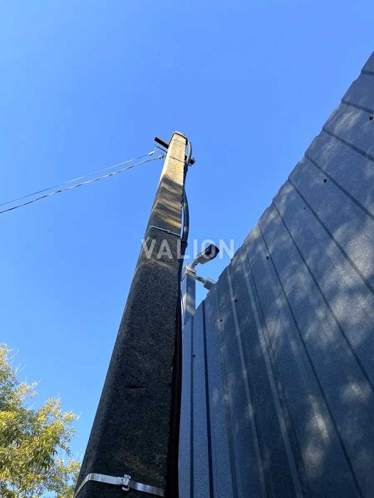 Продам дачу без сусідів під охороною перша лінія озера 45 соток