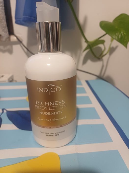 Kosmetki lotion i kreatyna