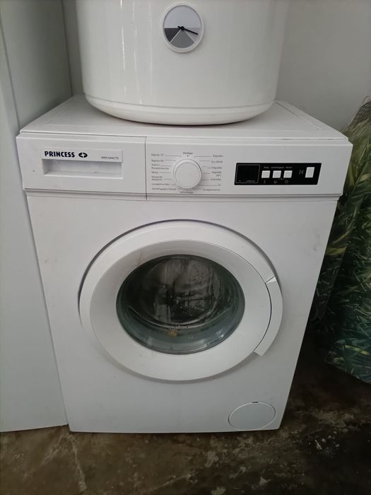 Vendo máquina de lavar roupa e frigorífico  Praticamente novos