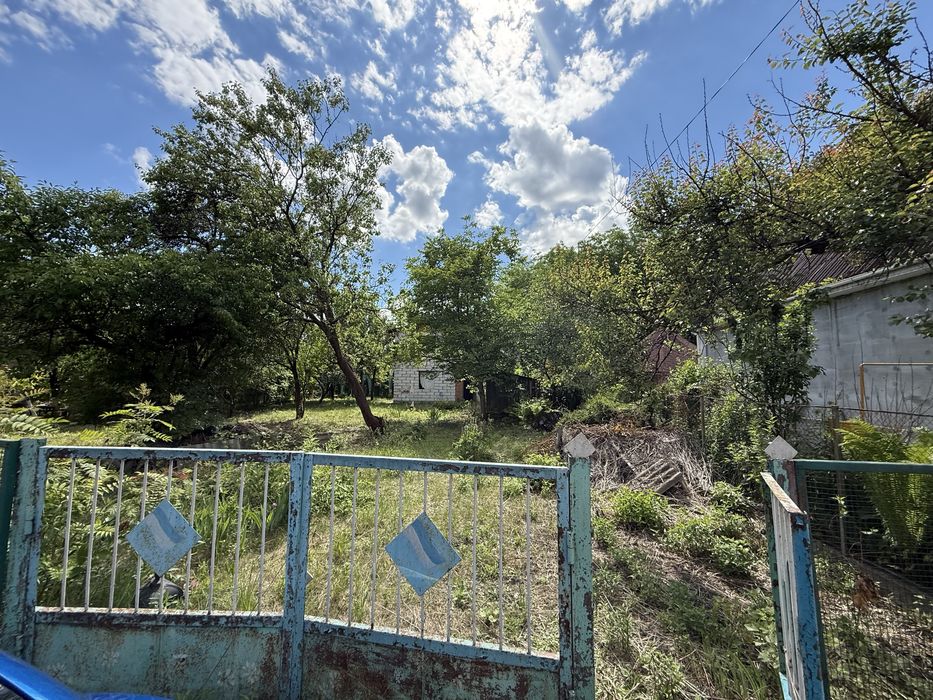Продаж дачі в СТ «Волга», с. Підгірці, Обухівський район — лише 30 км від центру Києва!