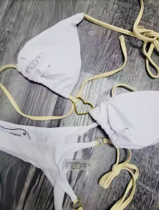 Білий модний купальник розмір M новий