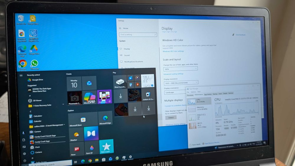 Samsung NP900X3E laptop FullHD i5 4GB 128 BG