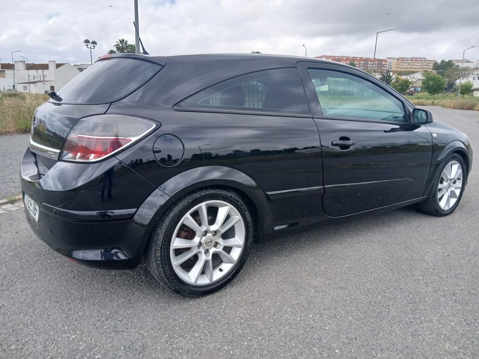 Opel Astra H GTC 1.3 cdti