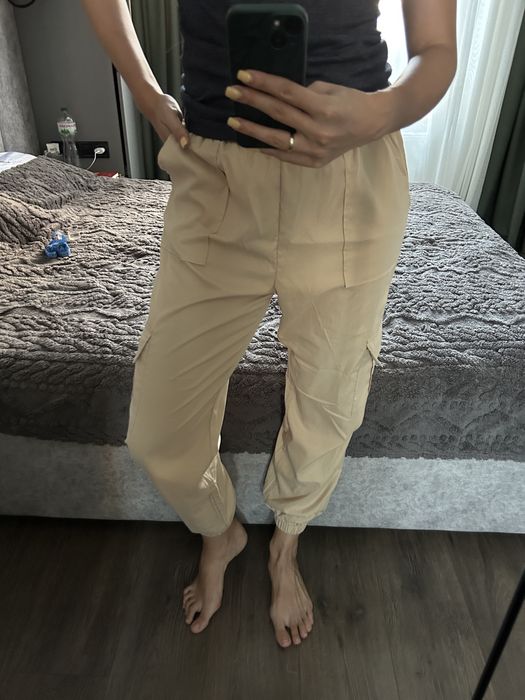 Жіночі штани карго