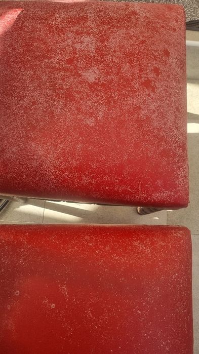 Cadeiras maciças  antigas