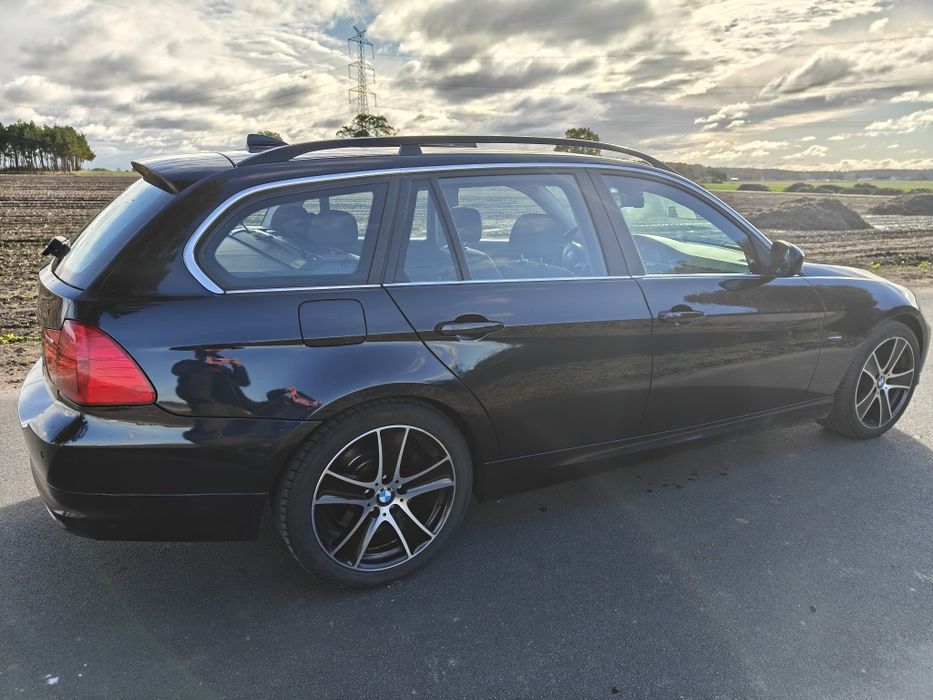 BMW E91 3.0b 218 km