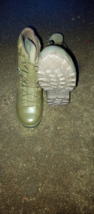 Берці нові продам