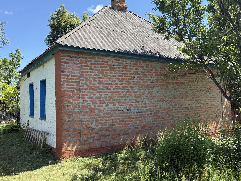 Продам будинок за містом