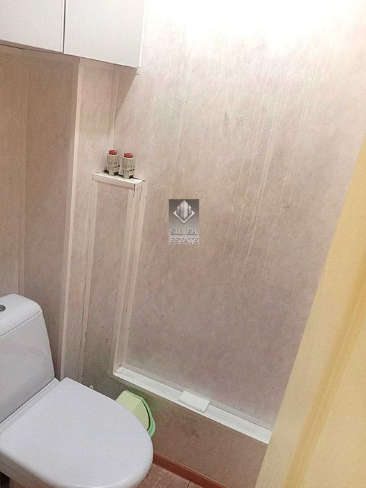 Продам 2-кімнатну квартиру в Дніпровському районі, вул. Щаслива