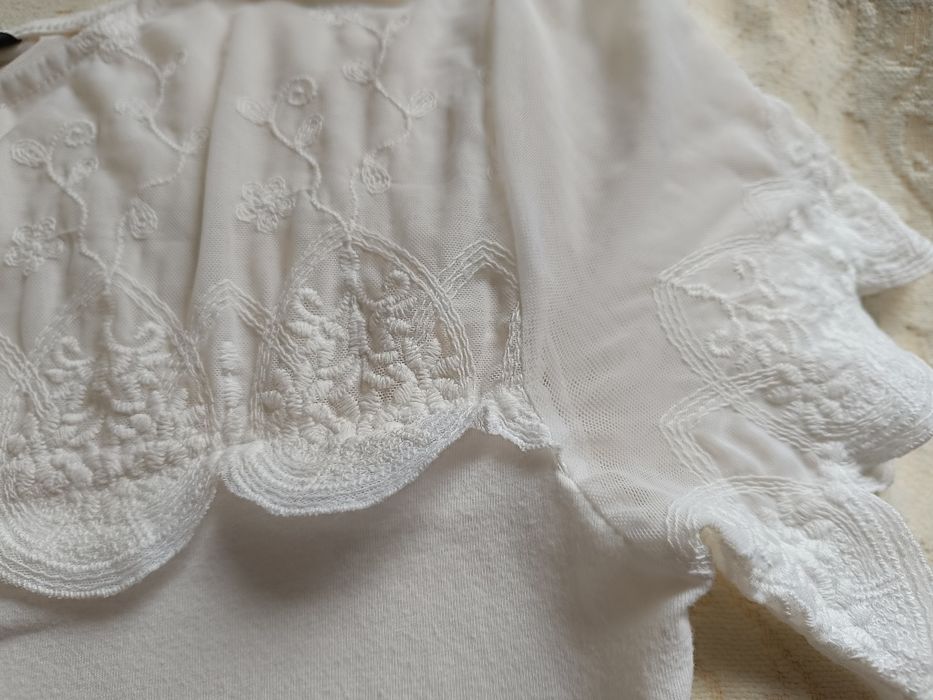 T-shirt com transparência S