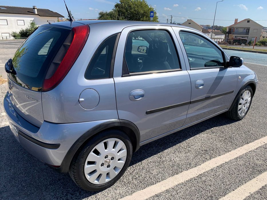 Opel Corsa — fotografia 4