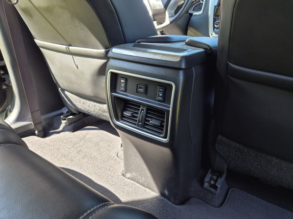 Автомобіль Nissan Murano