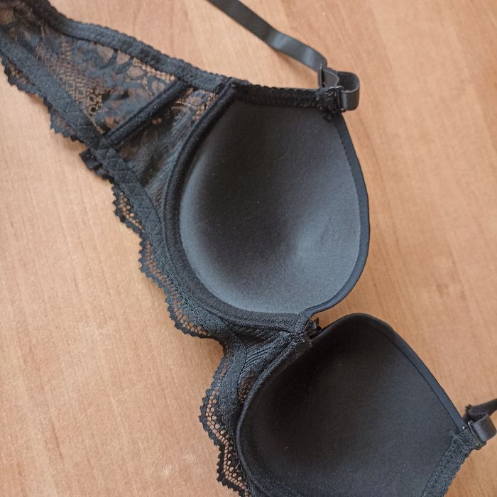 Biustonosz stanik 80 B