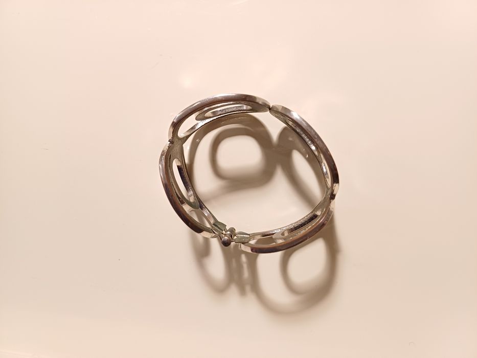 Pulseira de estilo geométrico, de metal prateado