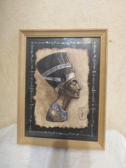 Картина "Погруддя давньоєгипецької цариці Нефертіті на папірусі