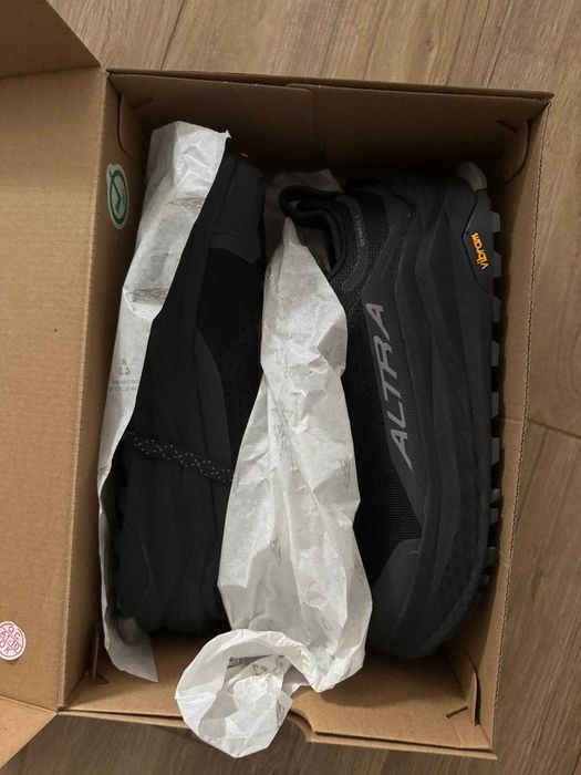Altra Sapatilhas Altra Olympus 6 preto 42